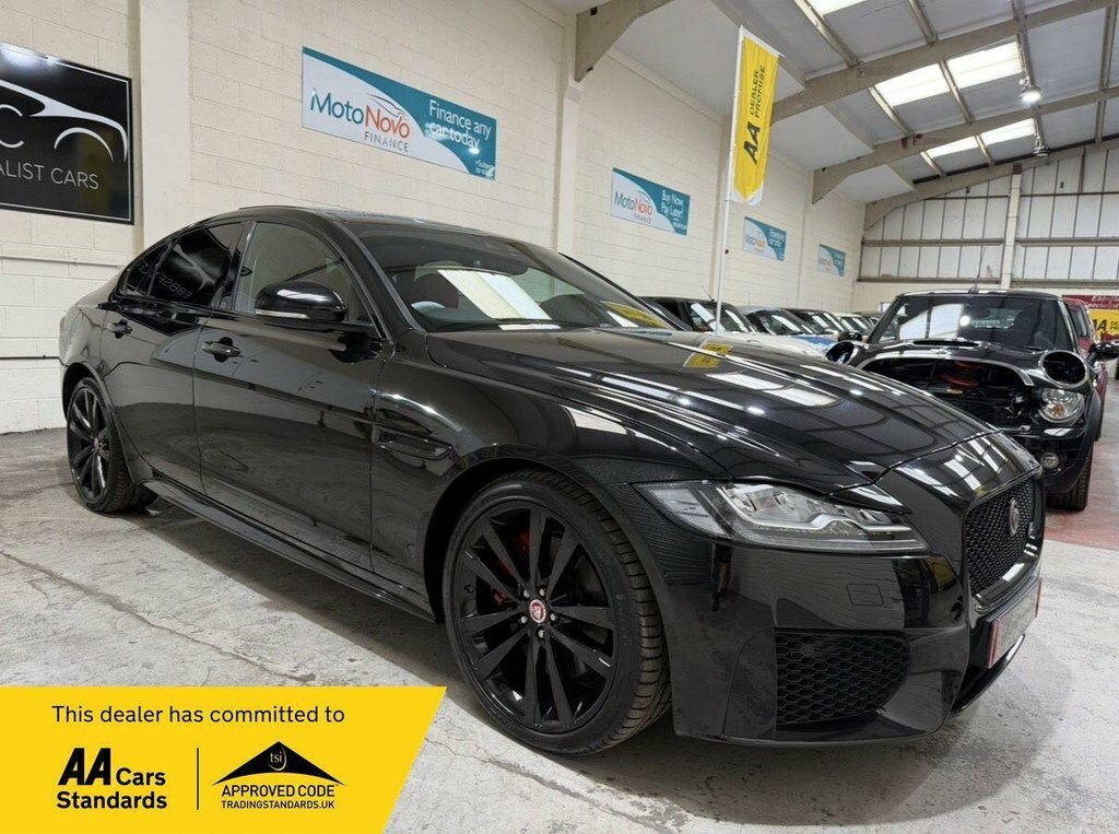 Jaguar XF 3L S Black