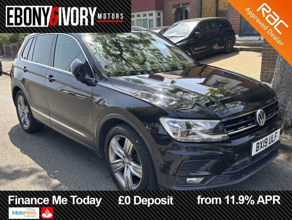 Volkswagen Tiguan 2L Match Black