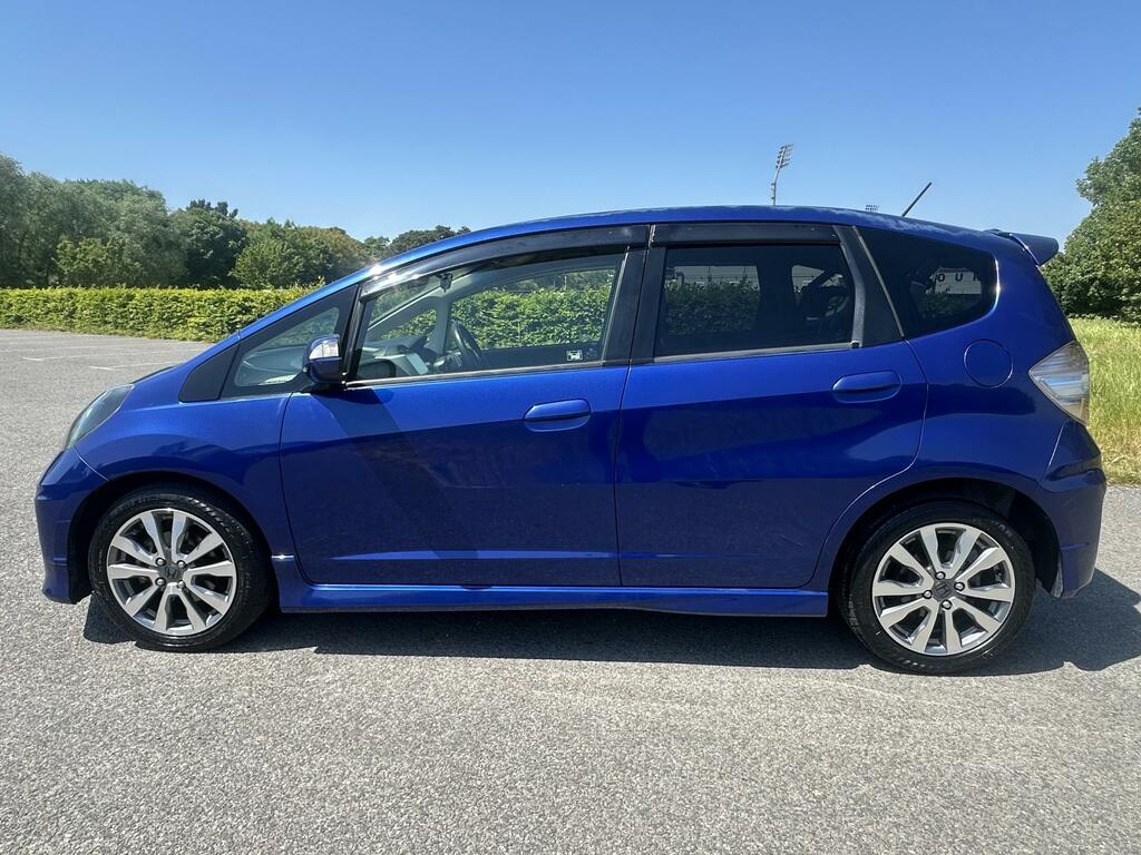 Honda Jazz 2013 Honda Jazz Fit 1.5 Rs Hatchb Blue #4