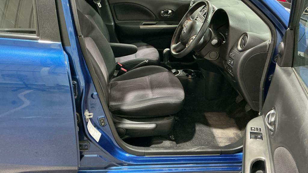 Nissan Micra Tekna Blue #4