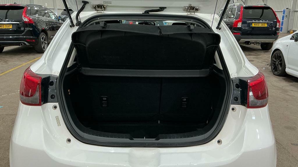Mazda 2 1.5 Skyactiv  #14