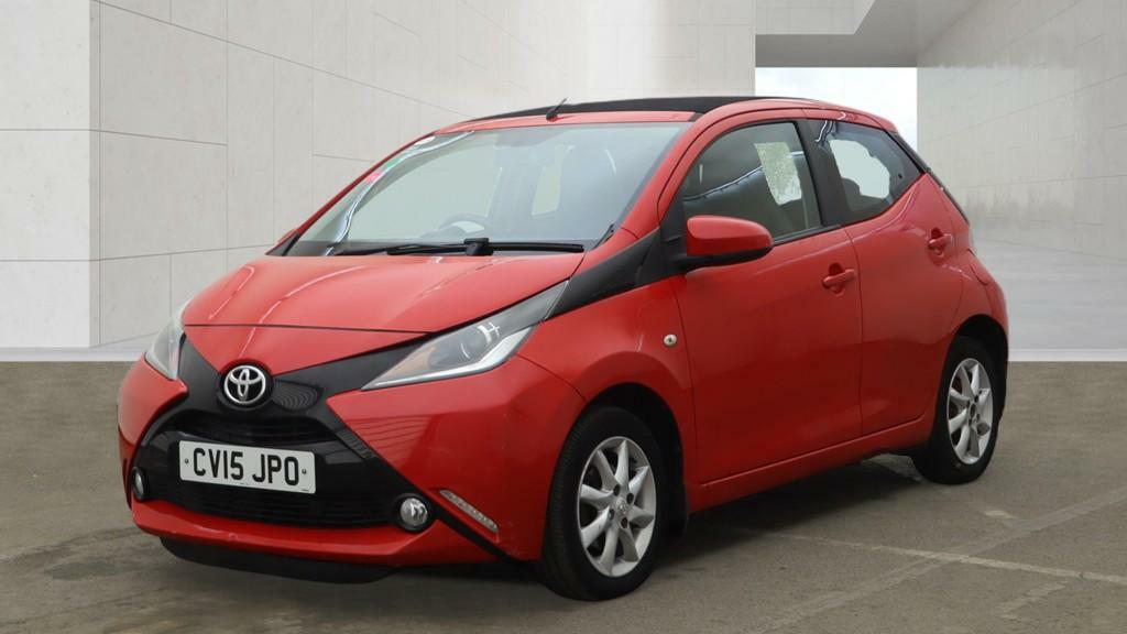 Toyota Aygo 1.0 Vvt-i X-pression Hatchback E CV15JPO Red #2