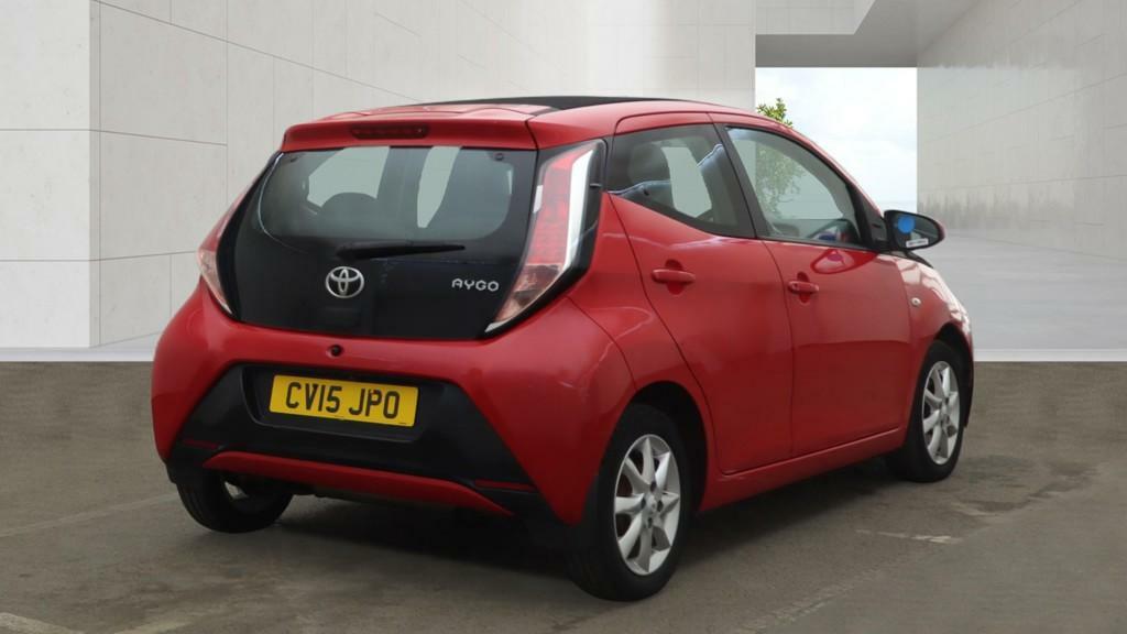 Toyota Aygo 1.0 Vvt-i X-pression Hatchback E CV15JPO Red #3