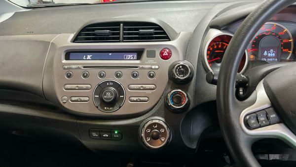 Honda Jazz 1.4 I-dsi Se Cvt-7 Silver #9
