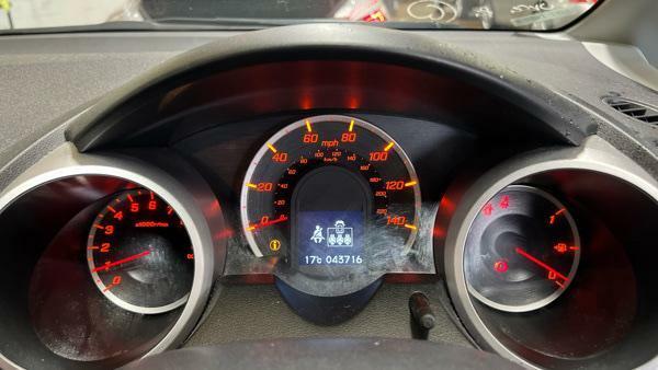 Honda Jazz 1.4 I-dsi Se Cvt-7 Silver #8