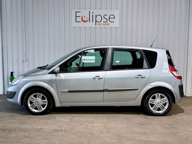 Renault Scenic 1.6 Vvt Dynamique Silver #8