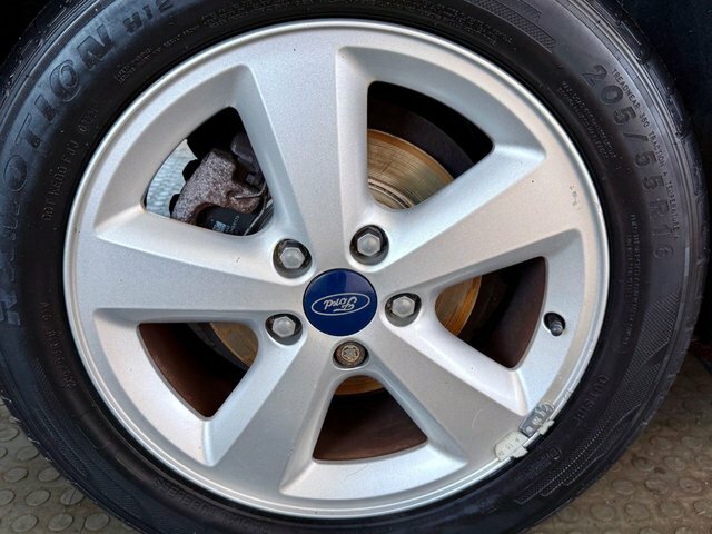 Ford Focus Hatchback 2.5 Siv St-500 200757 Black #13