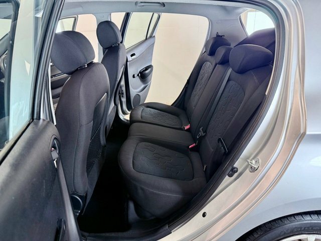 Hyundai I20 Comfort Silver #25