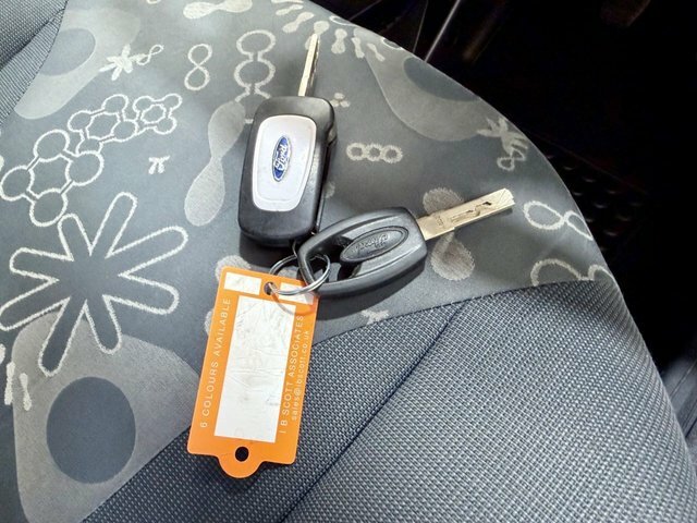 Ford KA 1.2 Titanium Euro 4 Silver #15