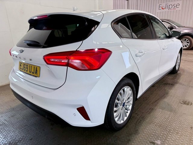 Ford Focus 2019 1.0T Ecoboost Titanium Hatchback A White #3