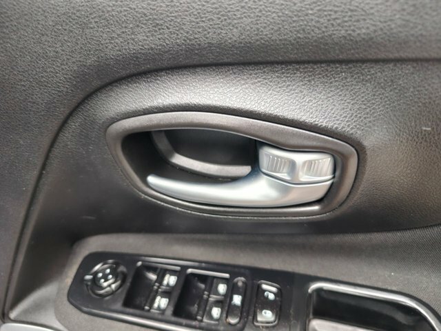 Jeep Renegade 1.4 Limited 138 Bhp Black #36