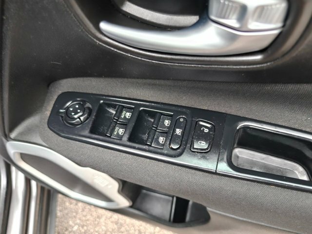Jeep Renegade 1.4 Limited 138 Bhp Black #37
