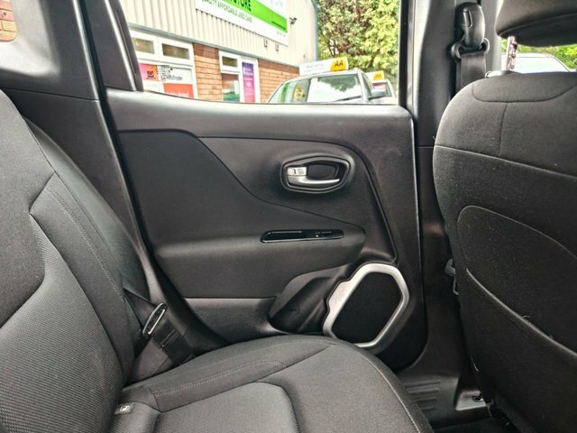 Jeep Renegade 1.4 Limited 138 Bhp Black #35