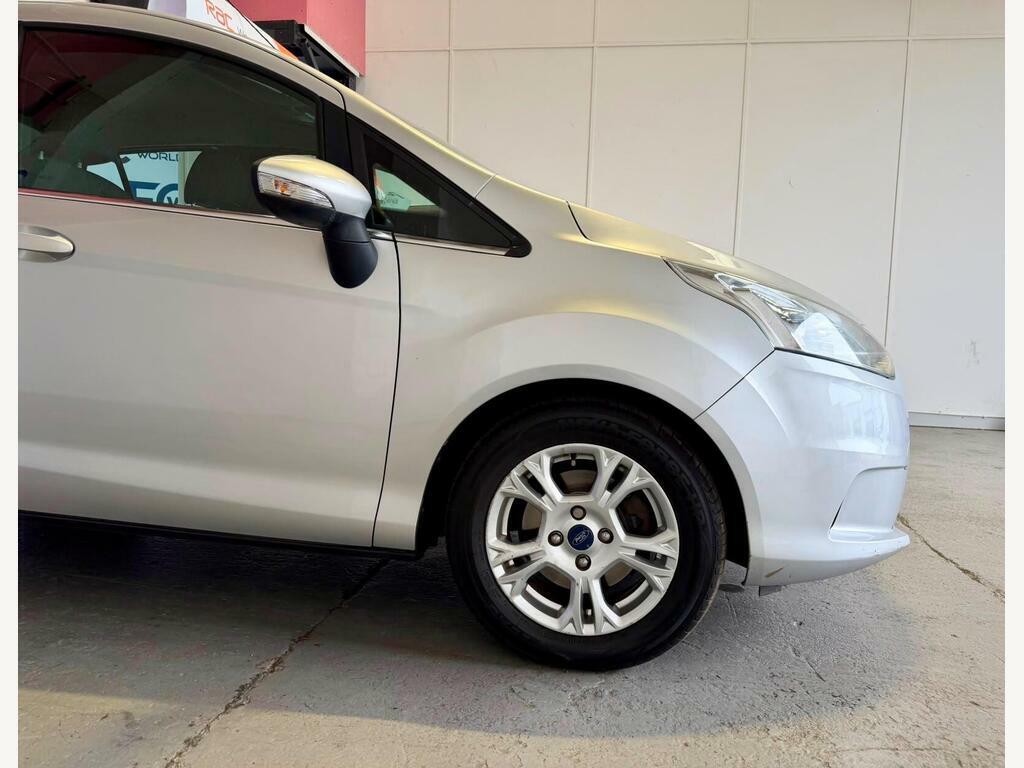 Ford B-Max  Grey #19