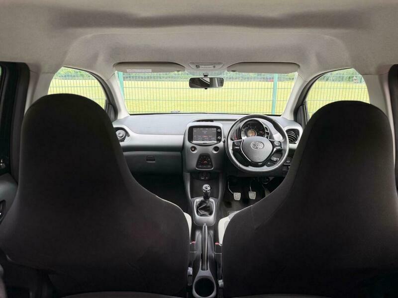 Toyota Aygo 1.0 Vvt-i X-press Euro FV18WND Black #6