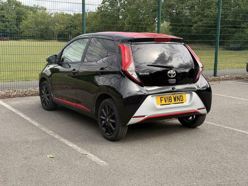 Toyota Aygo 1.0 Vvt-i X-press Euro Black #4