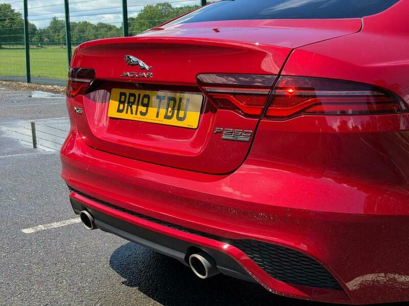 Jaguar XE Xe Se D Grey #52