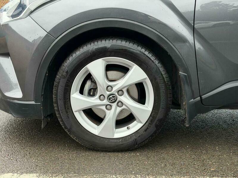 Toyota C-Hr Excel White #46