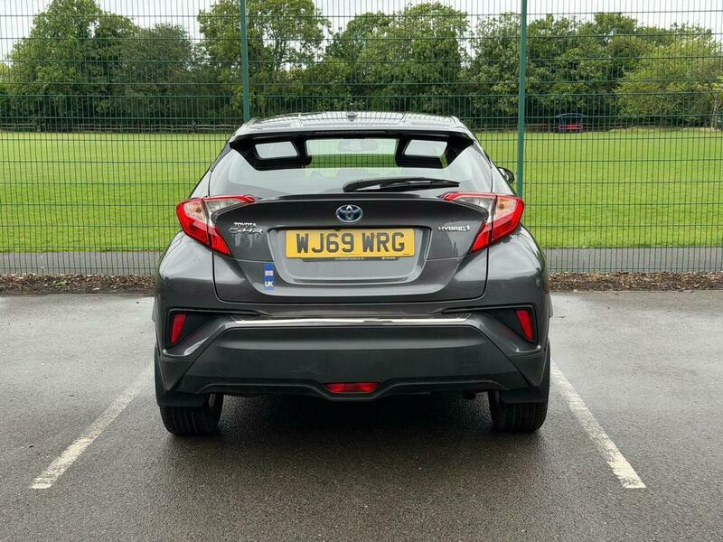 Toyota C-Hr Excel White #13