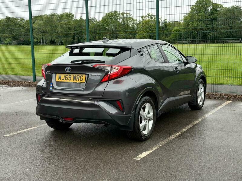 Toyota C-Hr Excel White #14