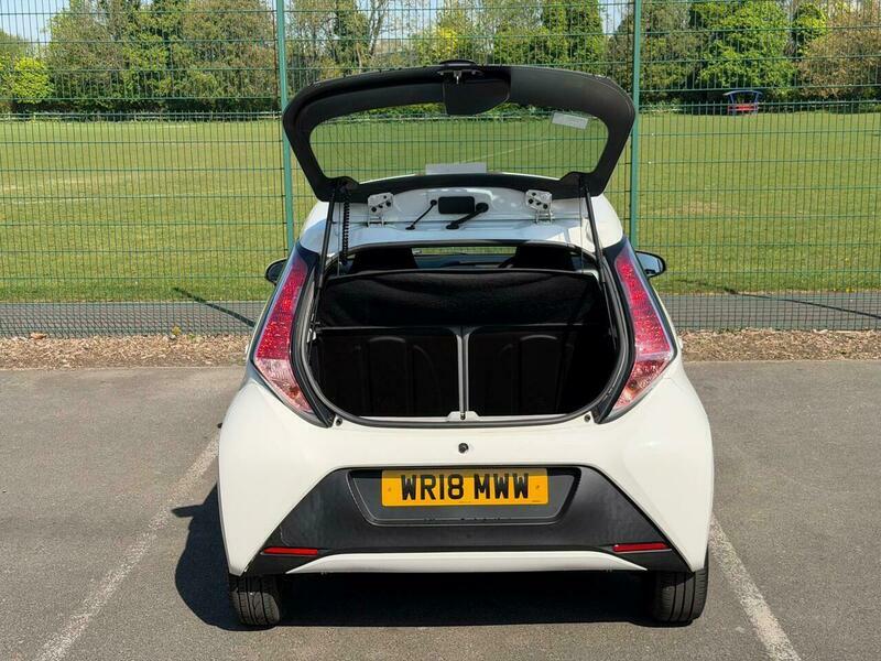 Toyota Aygo 1.0 Vvt-i X-press White #34