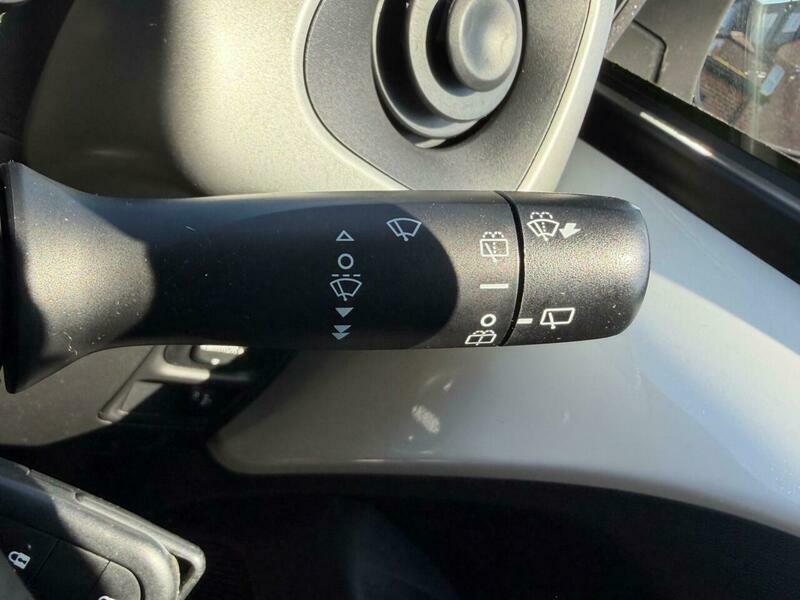 Toyota Aygo 1.0 Vvt-i X-press White #25