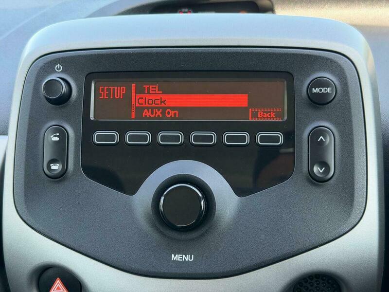 Toyota Aygo 1.0 Vvt-i X-press White #17