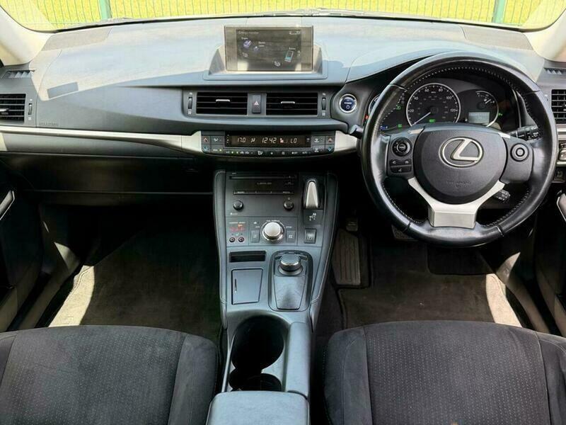 Lexus CT 1.8 200H Advance Cvt White #5