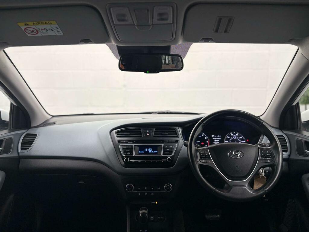 Hyundai I20 1.4 Premium Euro 6 White #2