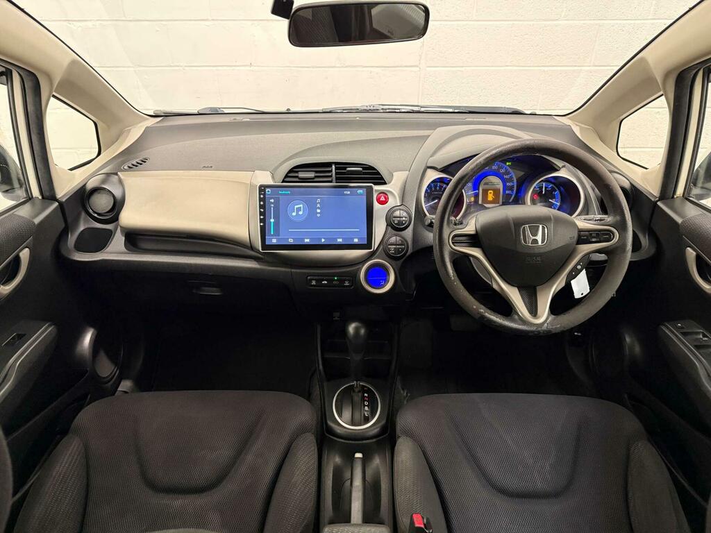 Honda Jazz 1.3 LK60MUP White #2
