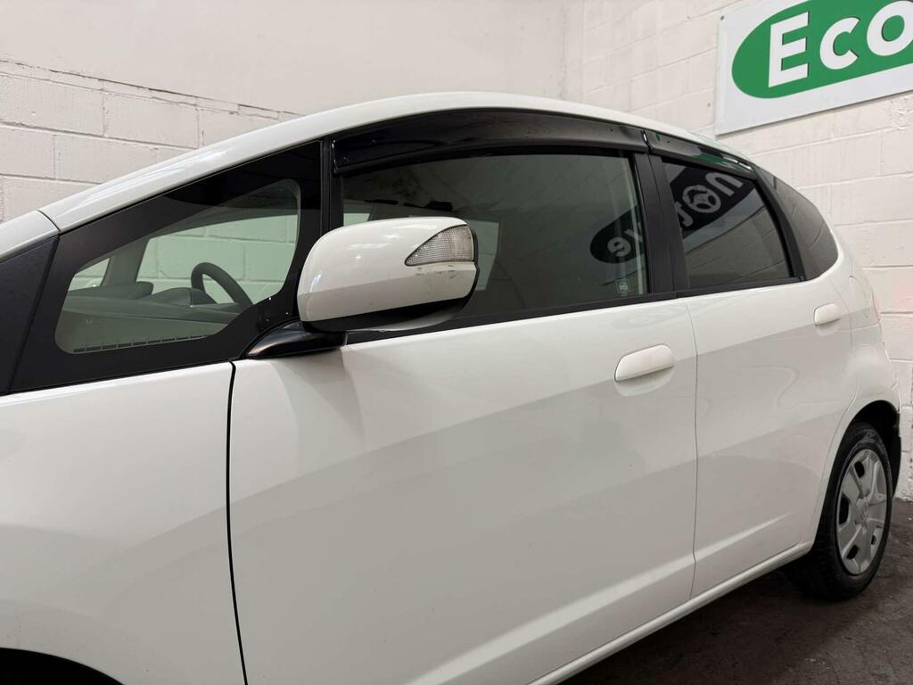Honda Jazz 1.3 LK60MUP White #5