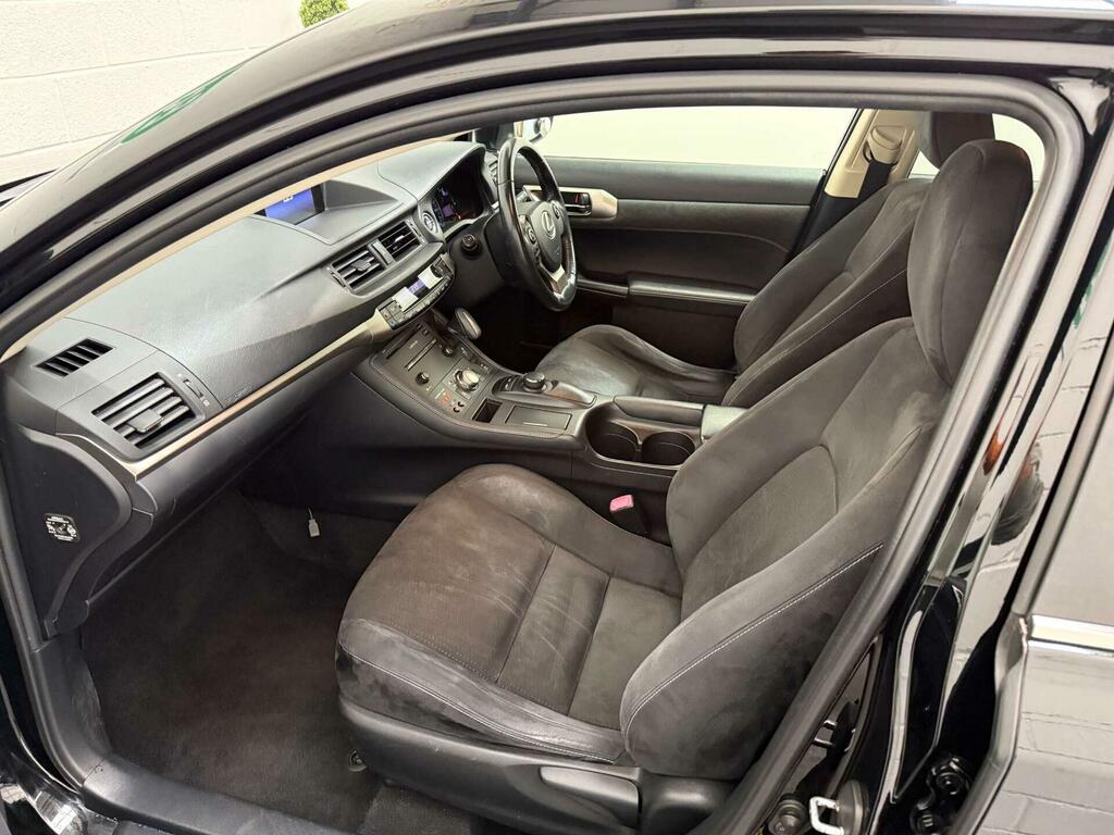 Lexus CT Advance Black #48
