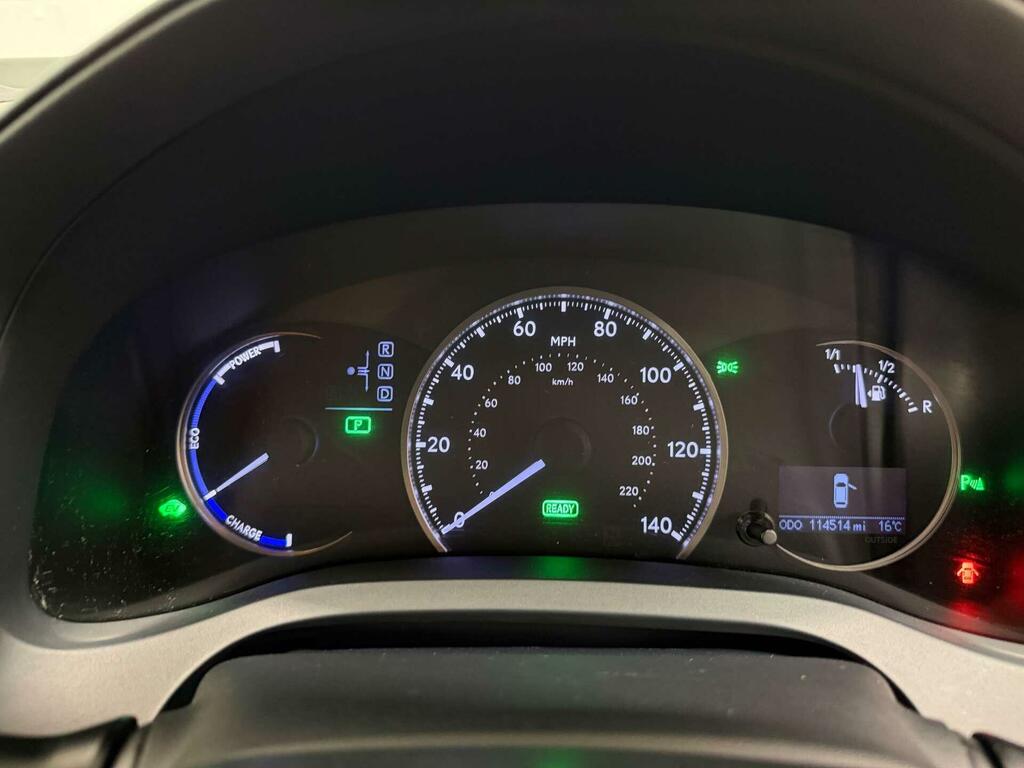 Lexus CT Advance Black #31