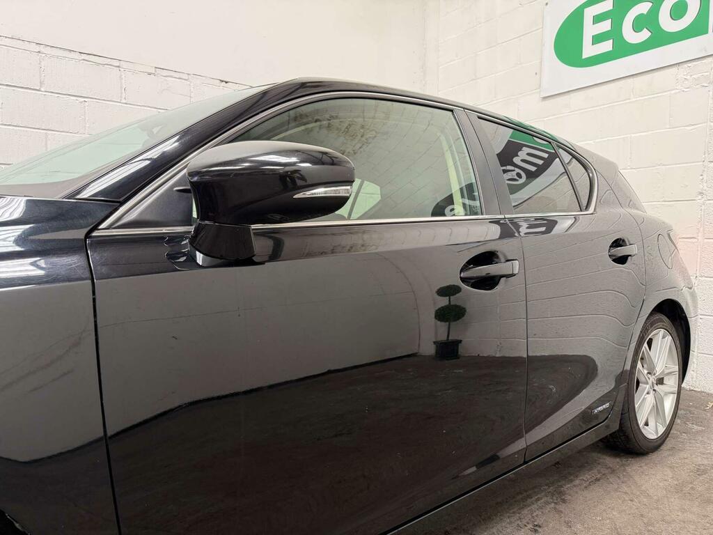 Lexus CT Advance Black #9