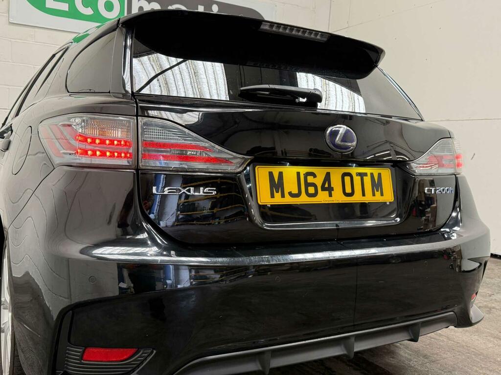 Lexus CT Advance Black #19