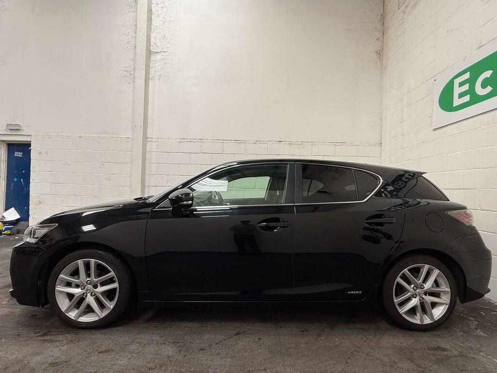 Lexus CT Advance Black #14