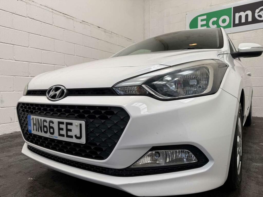 Hyundai I20 1.2 Se Euro 6 HN66EEJ White #6