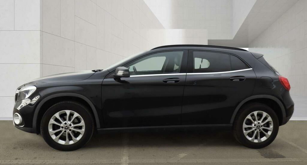 Mercedes-Benz GLA Class Gla 200 Se D Silver #8