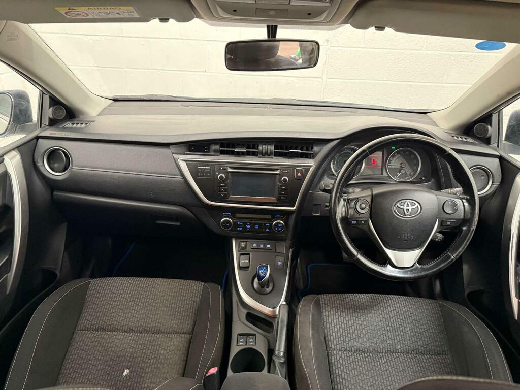 Toyota Auris 1.8 Vvt-h Icon Touring Sports Cvt Euro 5 Ss FN64WEF Silver #2
