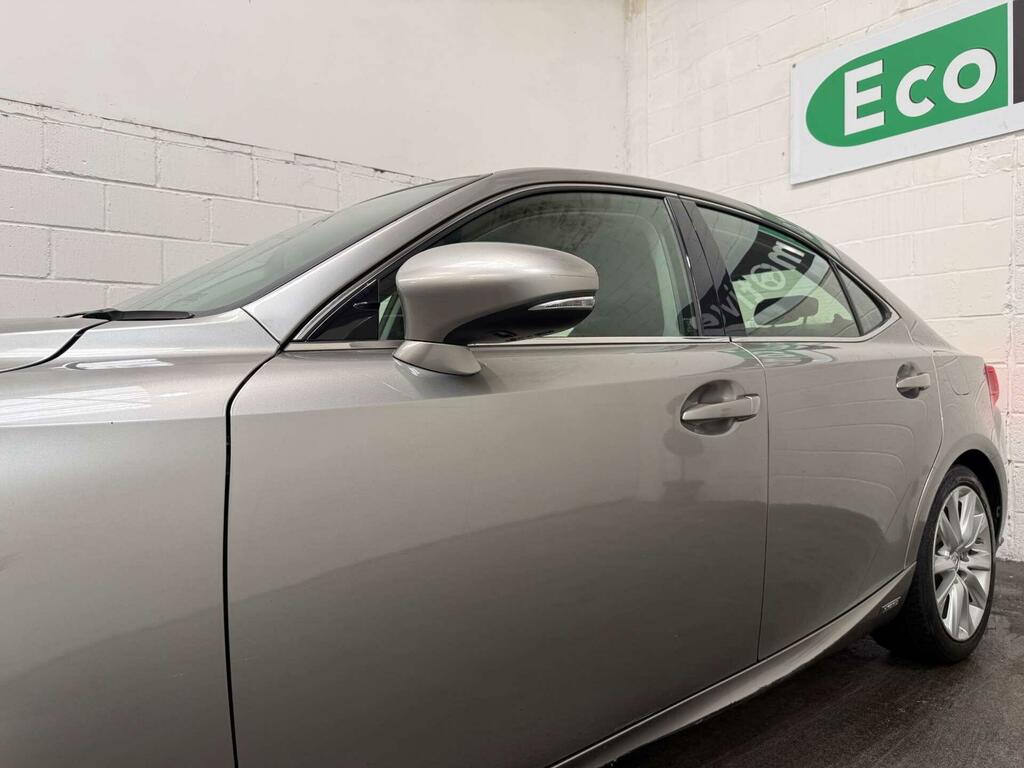 Lexus IS 2.5 Executive Edition Saloon Hybrid E-c Black #7
