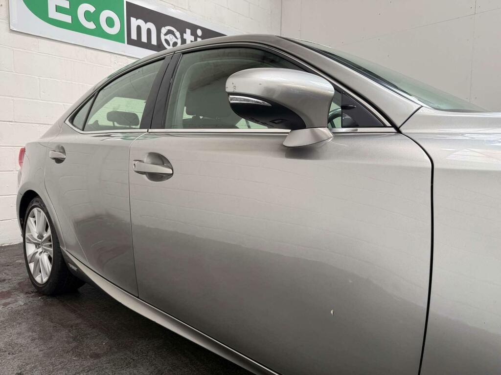 Lexus IS 2.5 Executive Edition Saloon Hybrid E-c Black #8