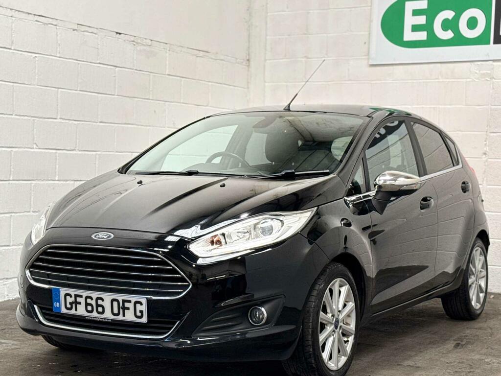 Ford Fiesta Titanium Black #4