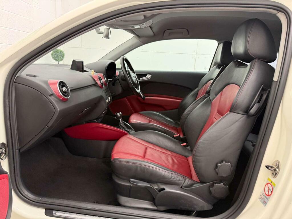 Audi A1 1.6 Tdi Sport Euro 5 Ss Blue #38