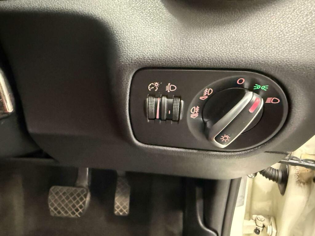 Audi A1 1.6 Tdi Sport Euro 5 Ss Blue #32