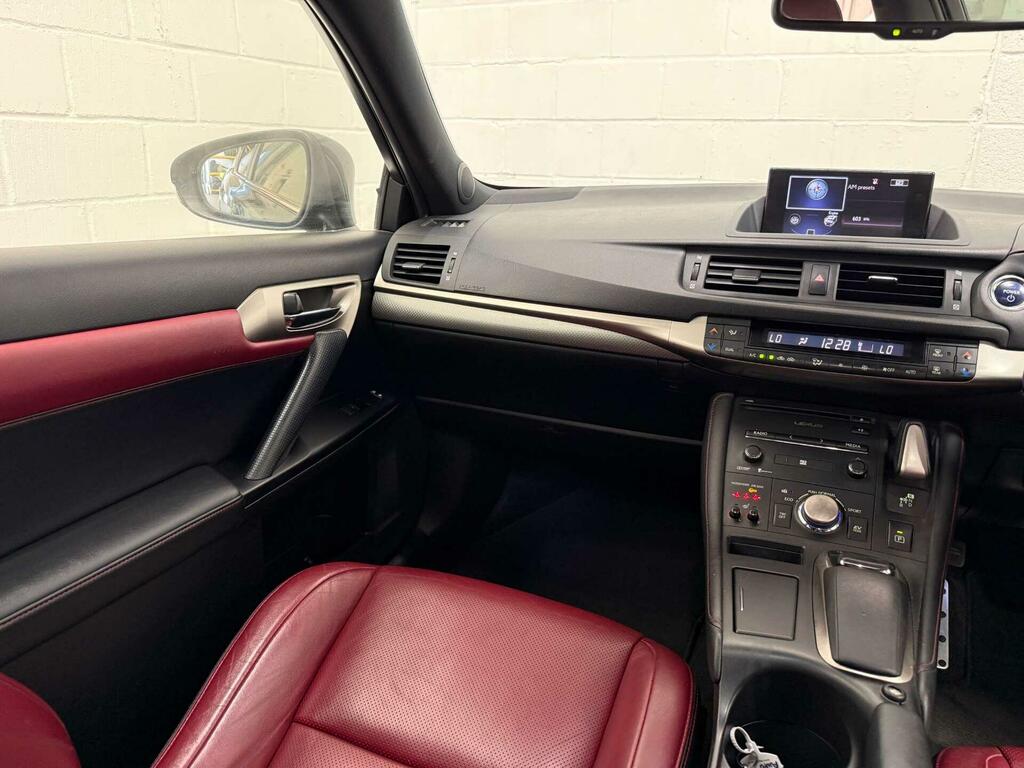 Lexus CT Ct 200H Sport Cvt Silver #36