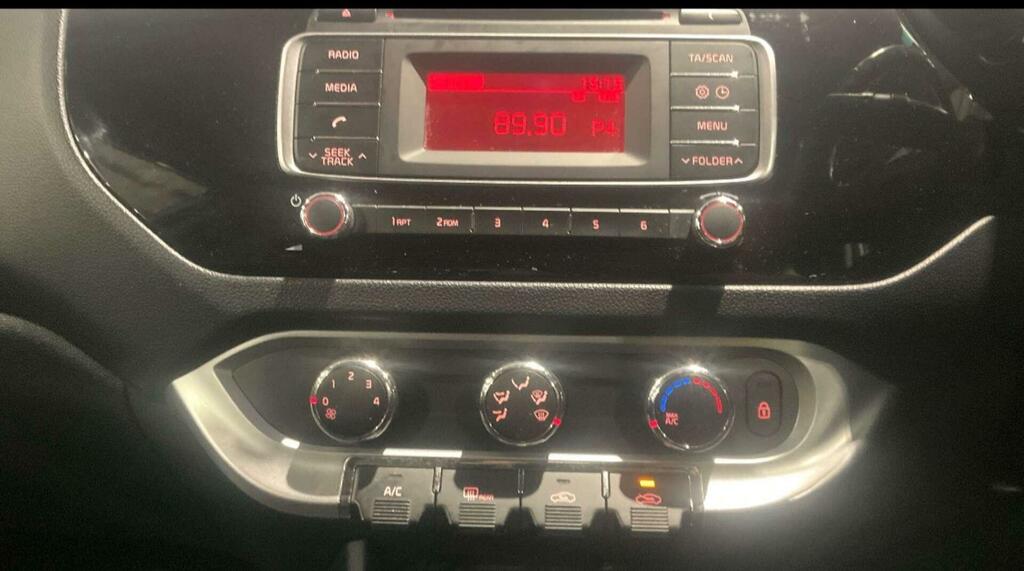 Kia RIO 1.4 Crdi 3 Black #13