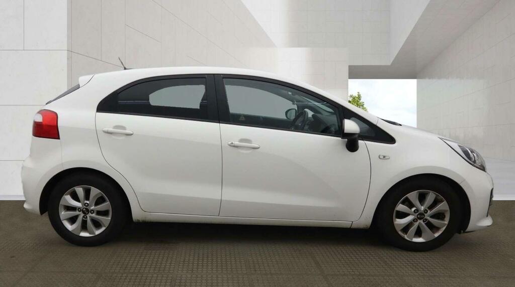 Kia RIO Sr7 White #6