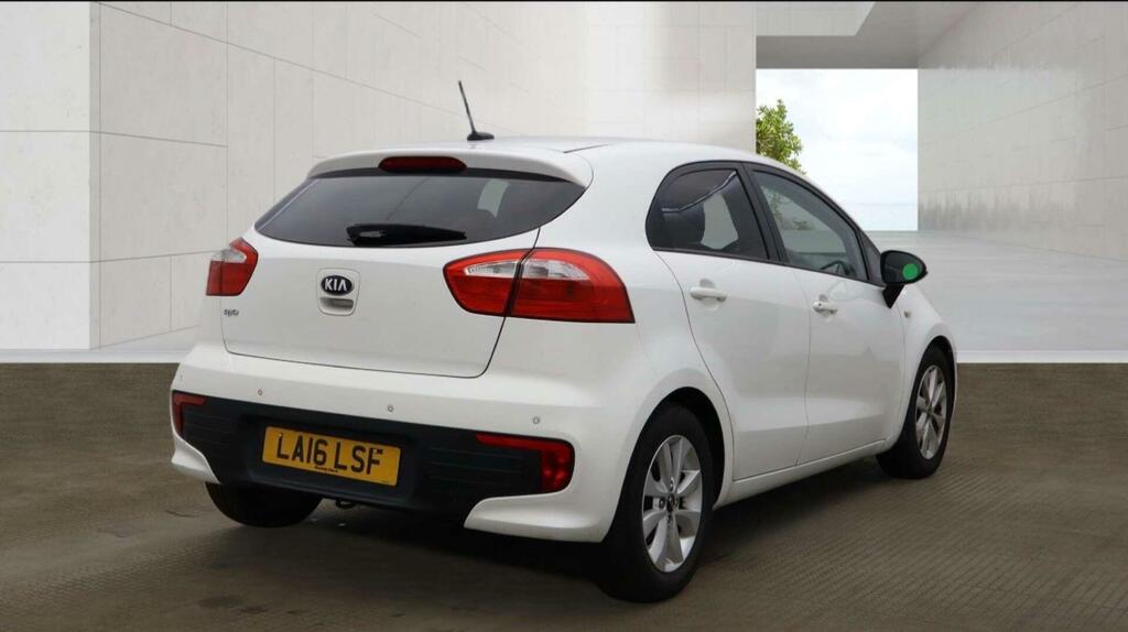 Kia RIO Sr7 White #3