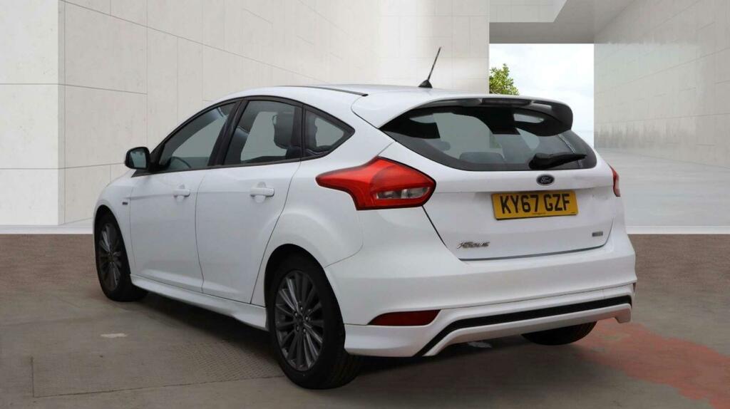 Ford Focus St-line White #4