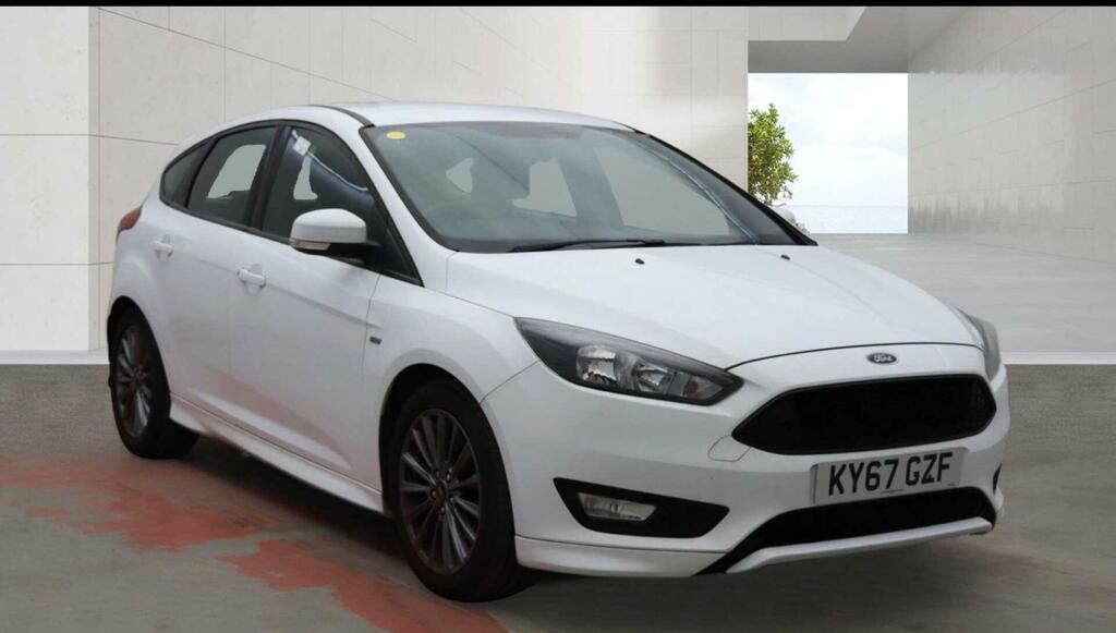 Ford Focus St-line White